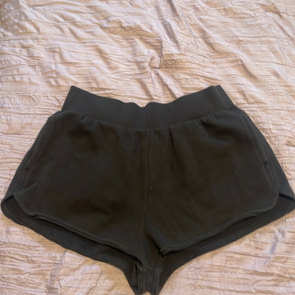 Victoria Secret On Point shorts. Size Large - Picture 2 of 5